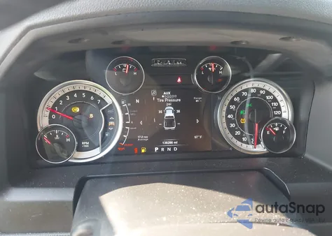 2019 Ram 1500 Classic Big Horn 4X2 5'7 Box z USA, uszkodzony, nr VIN 1C6RR6LT3KS573429